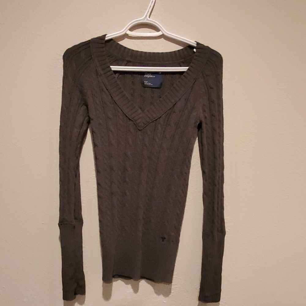 Grey American Eagle Cable knit sweater.